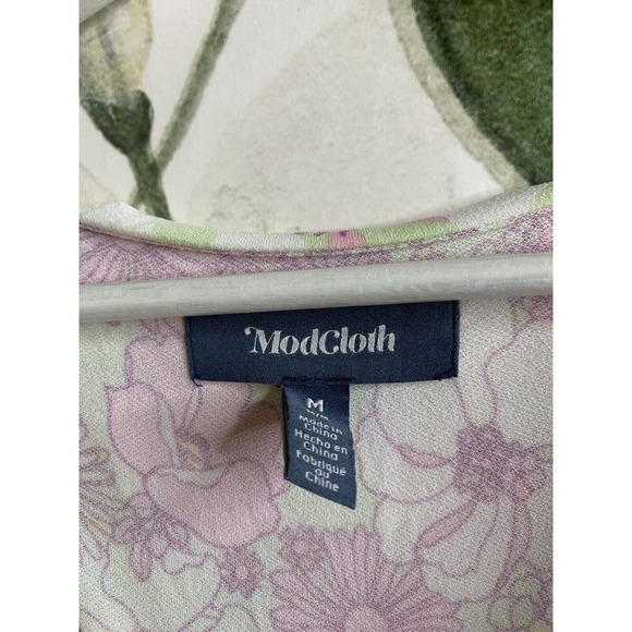 Modcloth Medium Floral Surplice Short Sleeve Dress - Picture 4 of 7